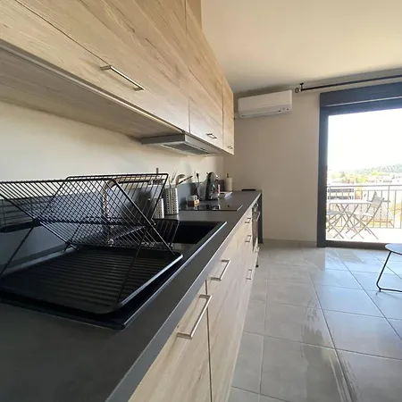 Apartmán Renove: Centre Lavandou, A Proximite, Terrasse, Climatisation - Fr-1-816-11 Le Lavandou
