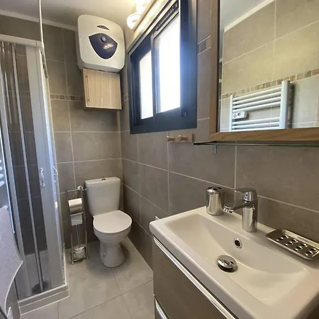 Renove: Centre Lavandou, A Proximite, Terrasse, Climatisation - Fr-1-816-11 *
